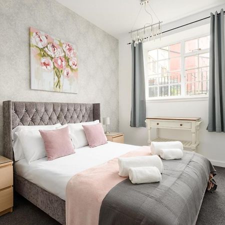 2 BR Royal Mile Apartment Edinburgh Dış mekan fotoğraf