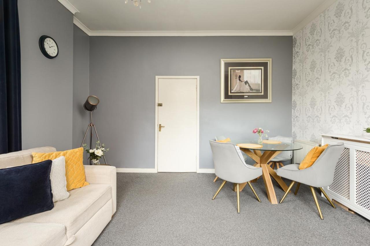 2 BR Royal Mile Apartment Edinburgh Dış mekan fotoğraf